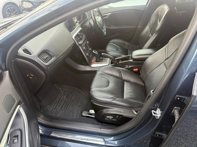 2019 Volvo V40