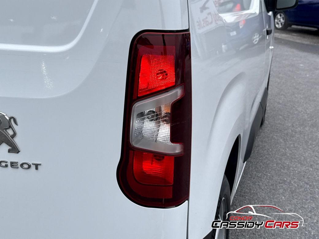2023 Peugeot Partner