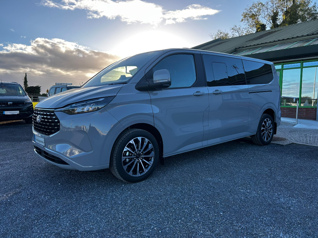2027 Ford Tourneo Custom