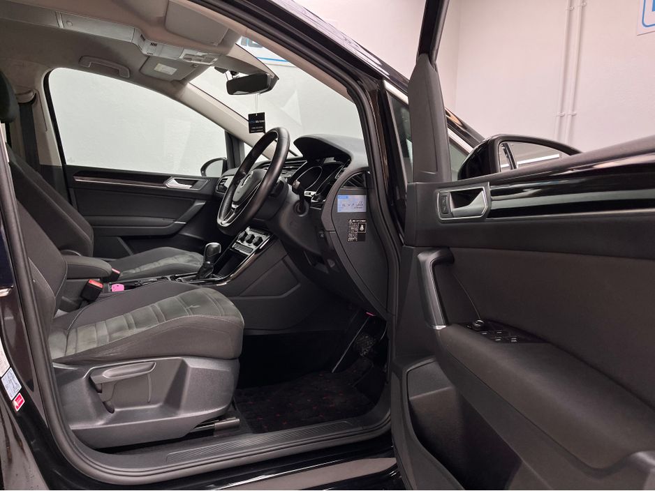 2016 Volkswagen Touran
