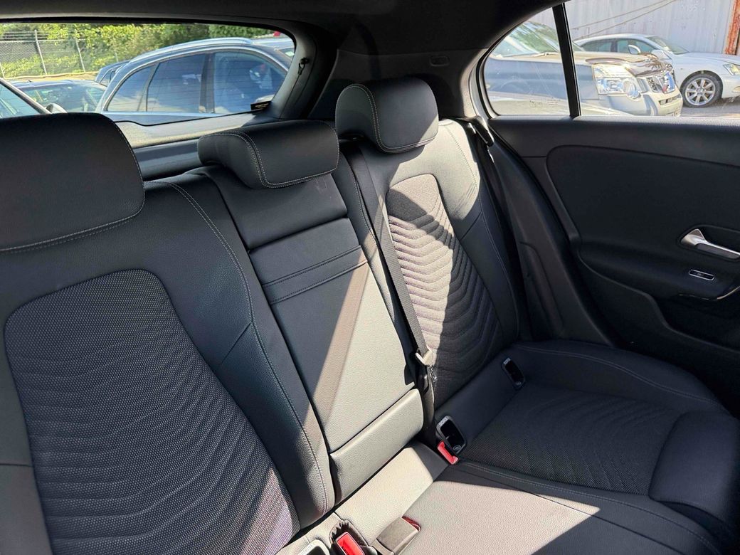 2020 Mercedes-Benz A 200