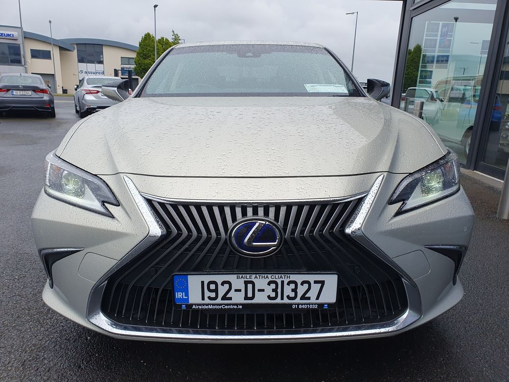 2019 Lexus ES 300h