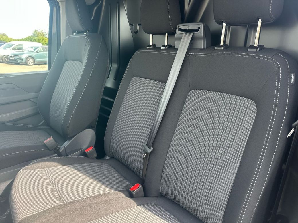2025 Volkswagen Transporter