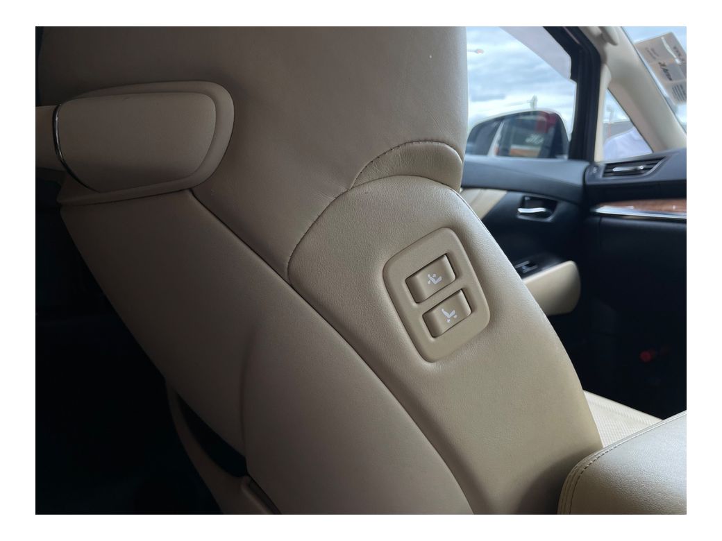 2015 Toyota Alphard