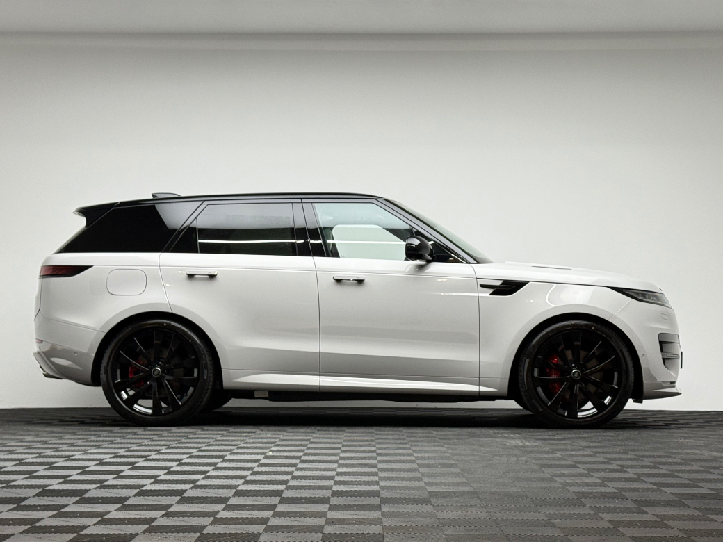 2026 Land Rover Range Rover Sport