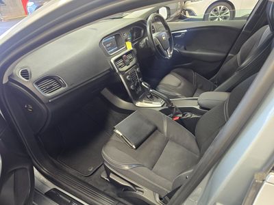 2014 Volvo V40