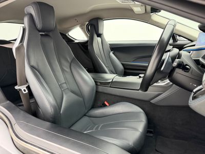2020 BMW i8