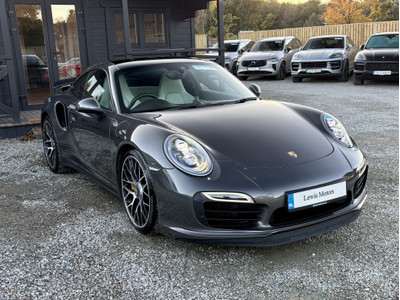 2015 Porsche 911