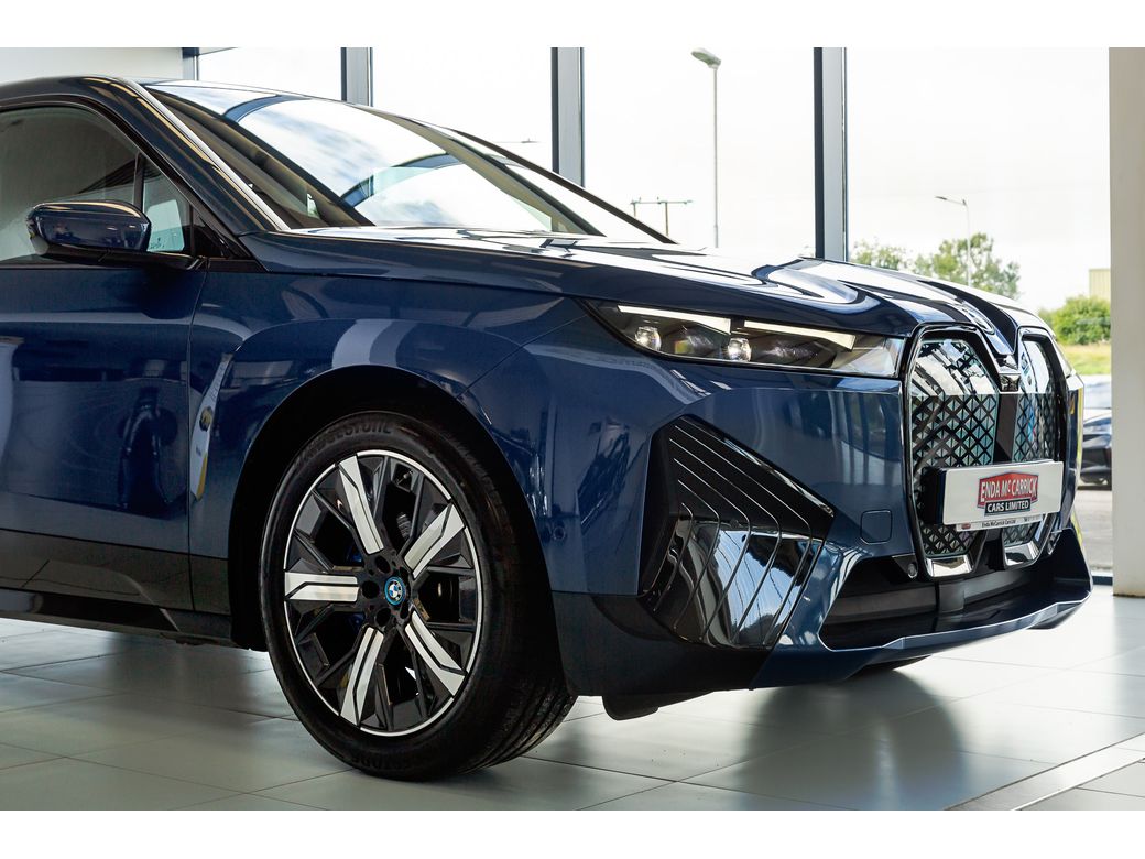 2023 BMW iX
