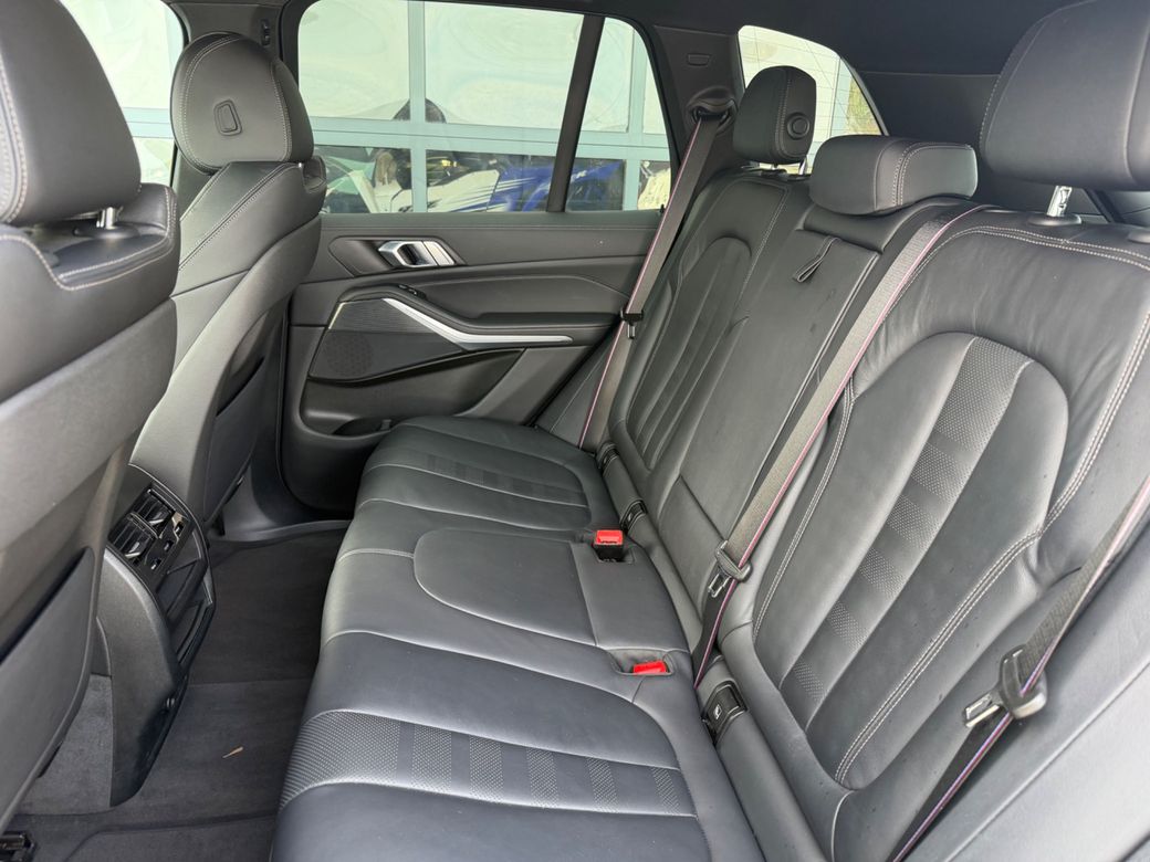 2022 BMW X5