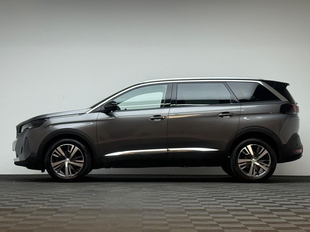 2023 Peugeot 5008