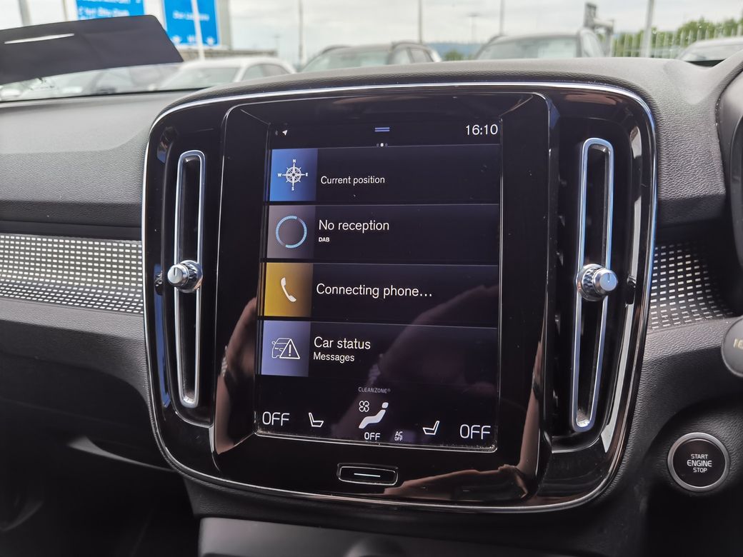 2022 Volvo XC40