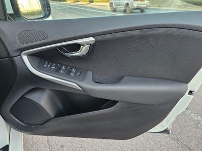 2013 Volvo V40
