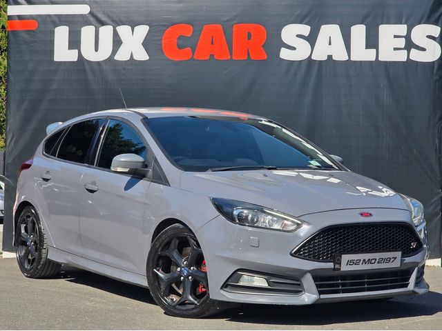 vehicle for sale from Lux Car Sales