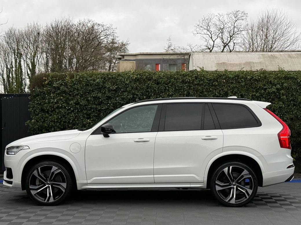 2022 Volvo XC90