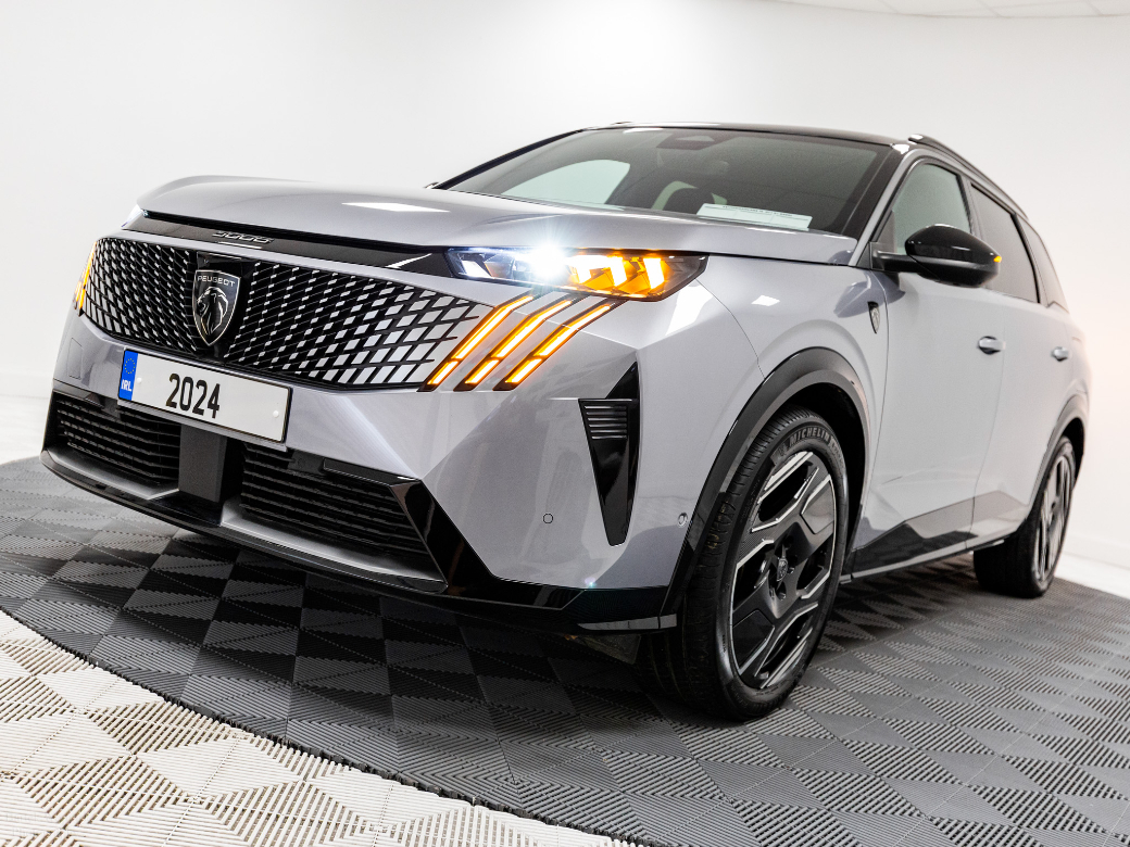 2024 Peugeot 5008