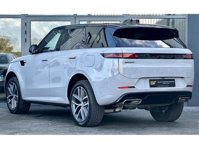 2025 Land Rover Range Rover Sport