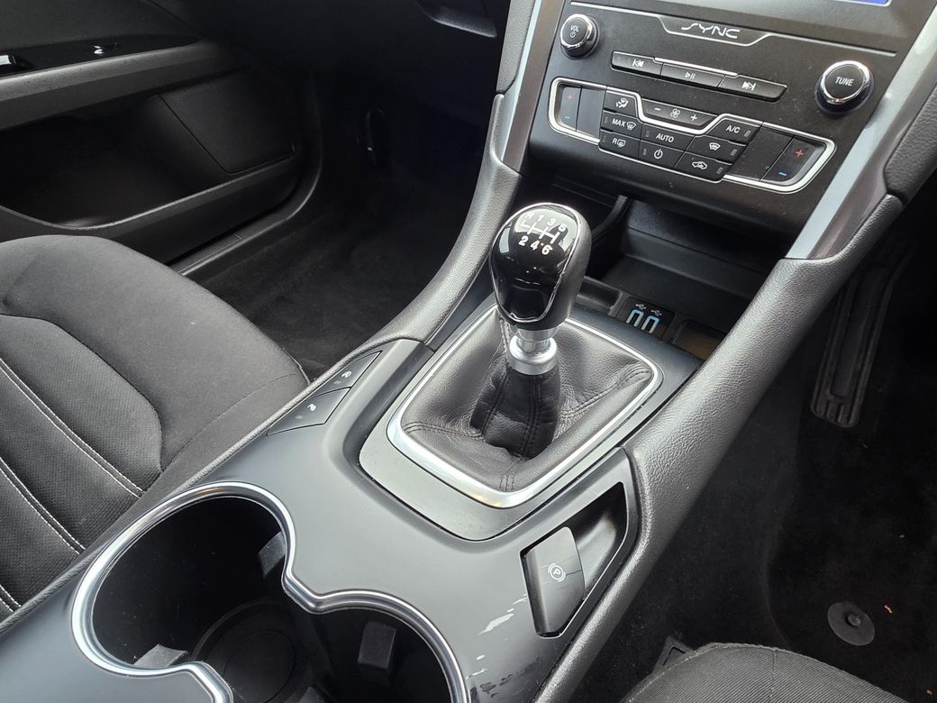 2021 Ford Mondeo