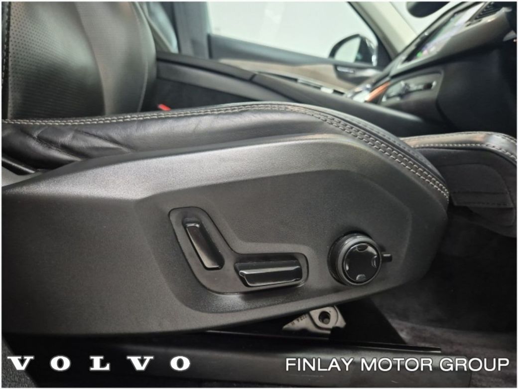 2023 Volvo XC90