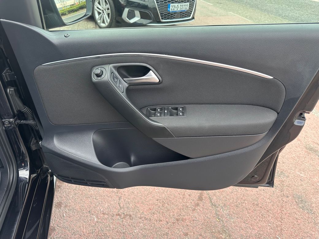 2015 Volkswagen Polo
