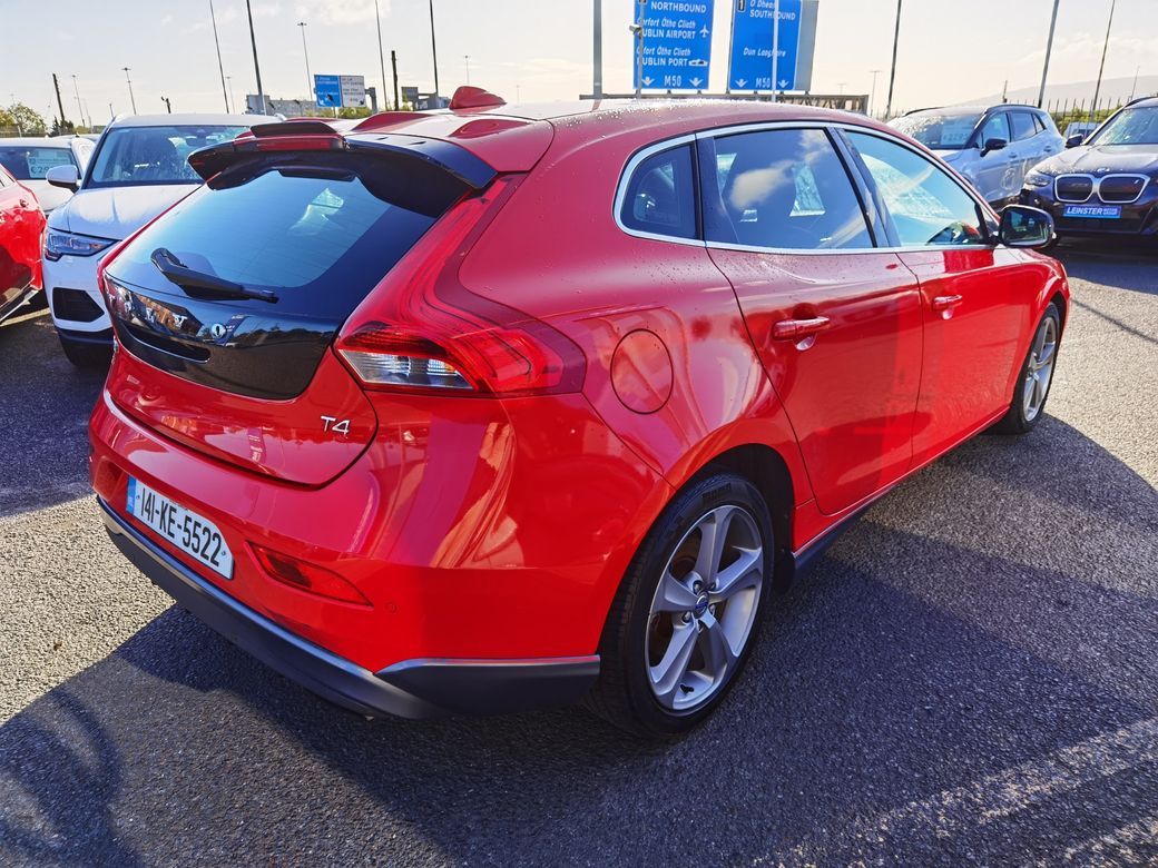 2014 Volvo V40