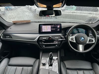 2022 BMW 530