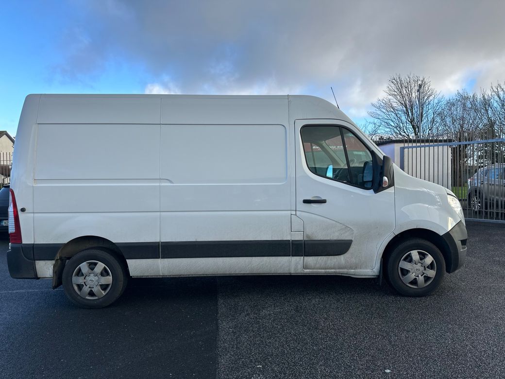 2024 Nissan Interstar