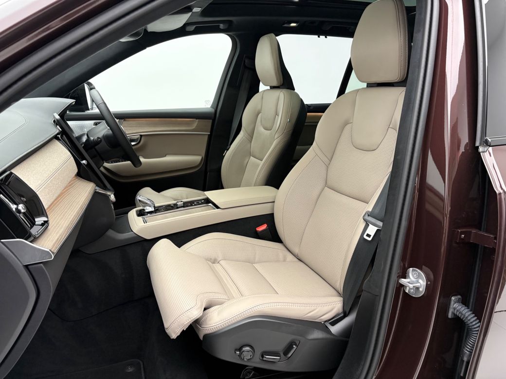 2025 Volvo XC90