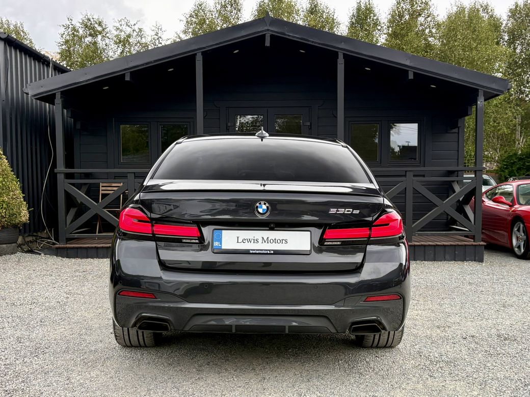 2021 BMW 5 Series
