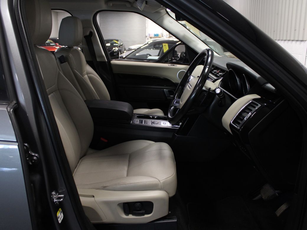 2017 Land Rover Discovery