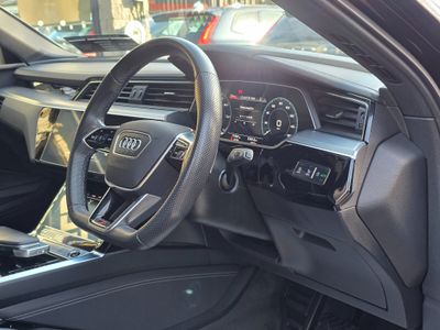 2022 Audi e-tron
