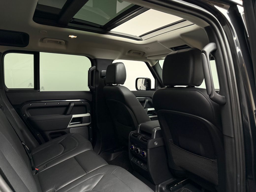 2022 Land Rover Defender