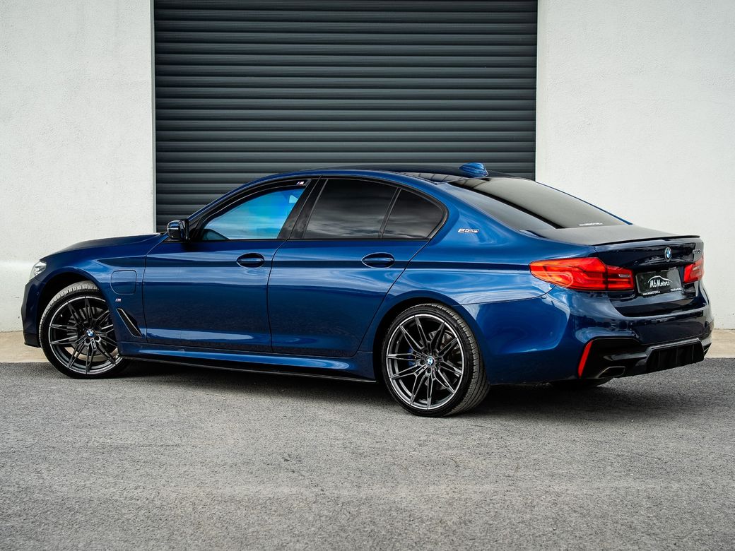 2019 BMW 530
