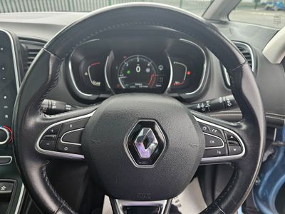 2017 Renault Grand Scenic