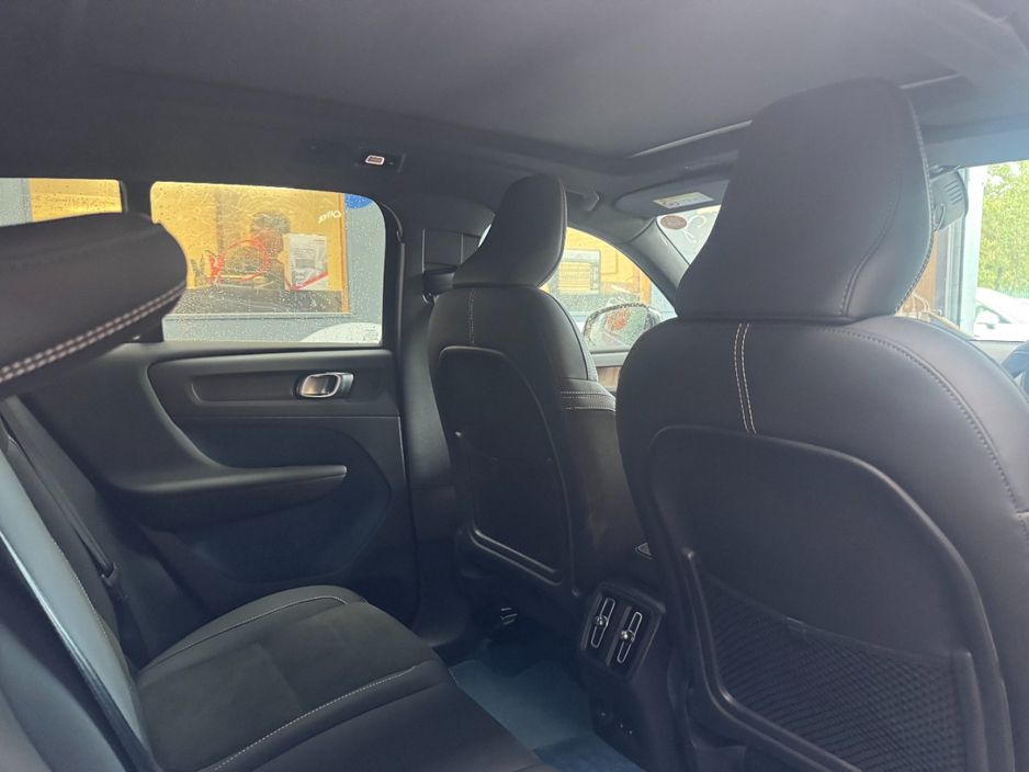 2023 Volvo XC40