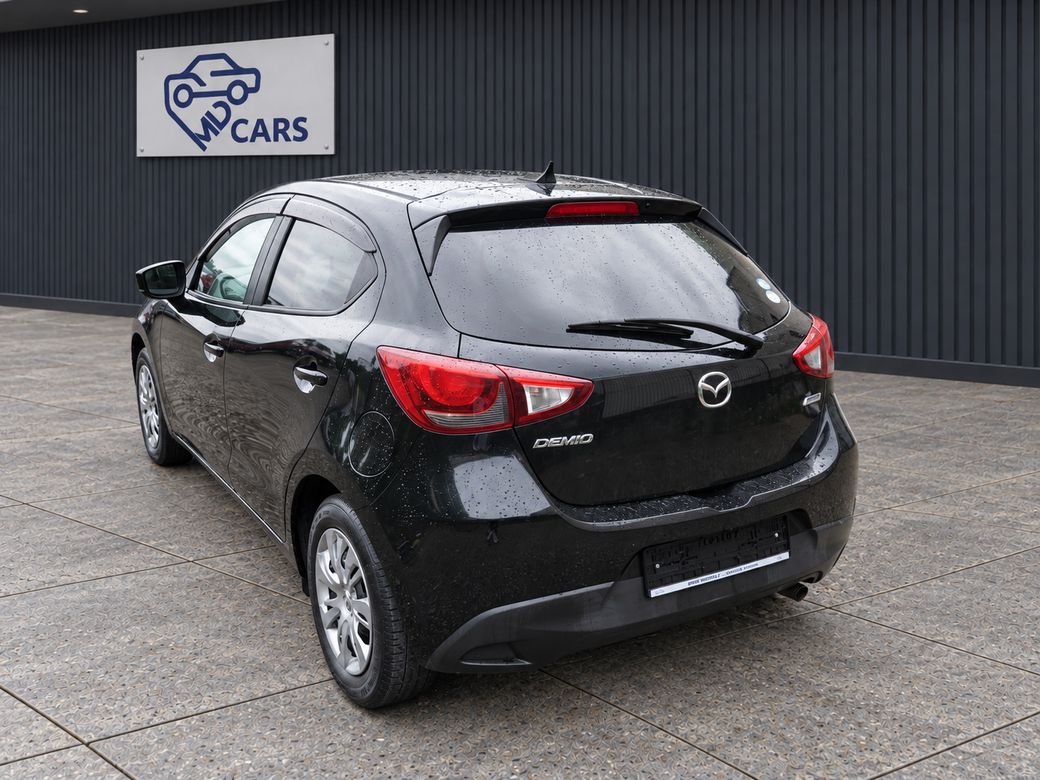 2017 Mazda Demio