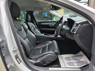 2018 Volvo S90