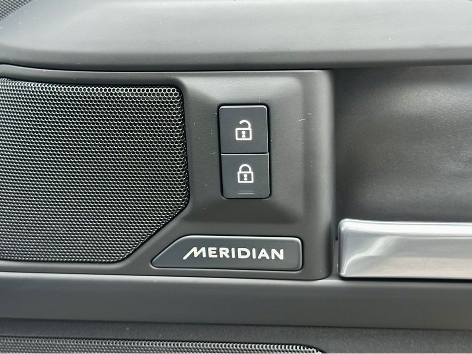 2026 Land Rover Defender