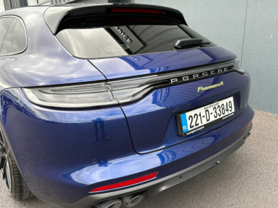 2022 Porsche Panamera