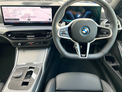 2025 BMW 330