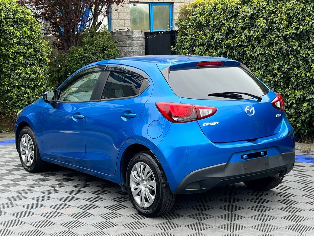 2016 Mazda Demio