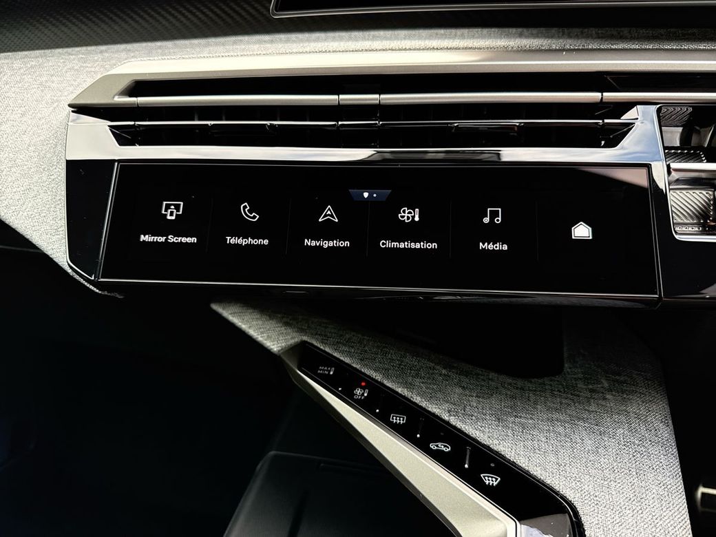 2025 Peugeot 5008