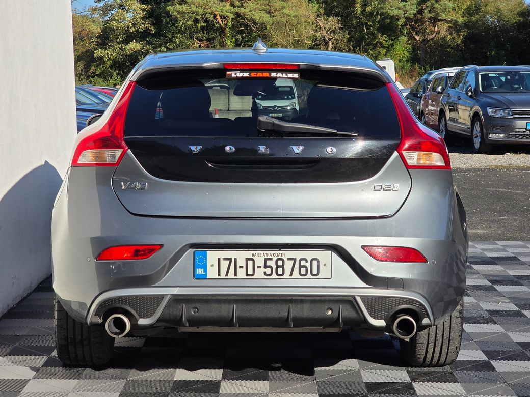 2017 Volvo V40