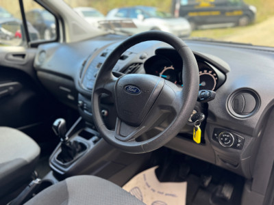 2023 Ford Transit Courier