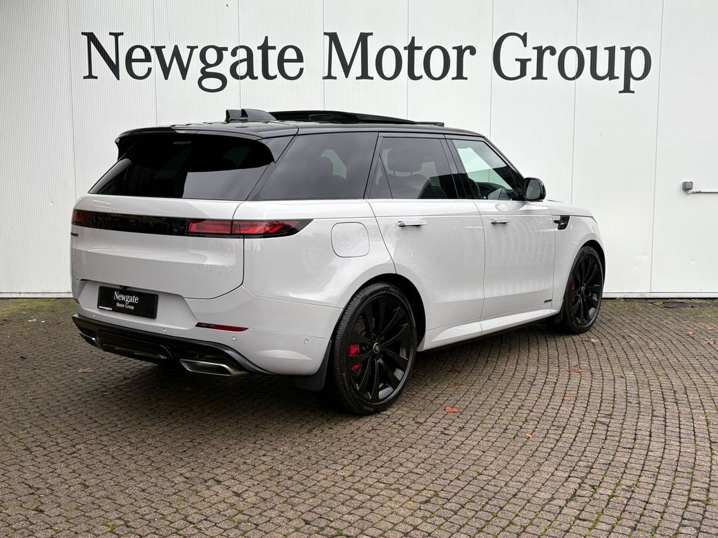 2025 Land Rover Range Rover Sport