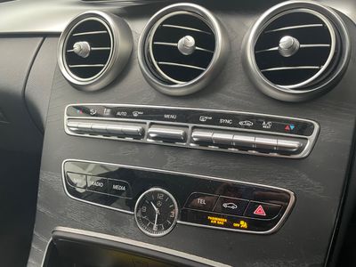 2019 Mercedes-Benz 220