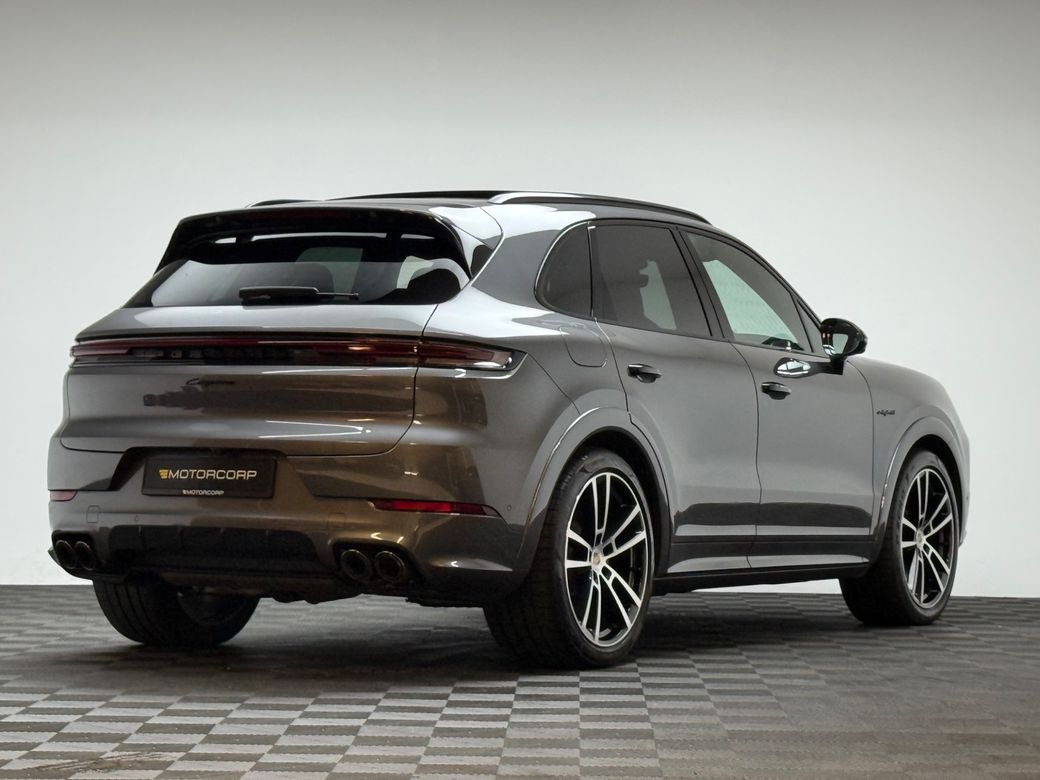 2025 Porsche Cayenne