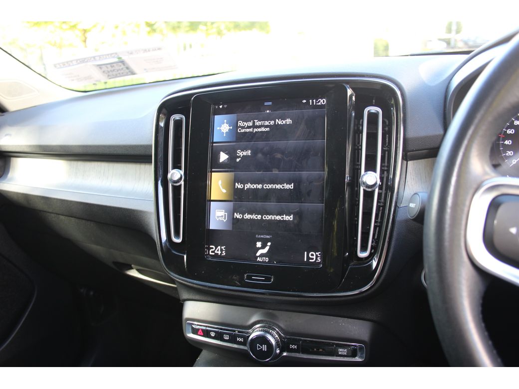 2021 Volvo XC40