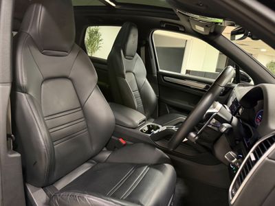 2023 Porsche Cayenne