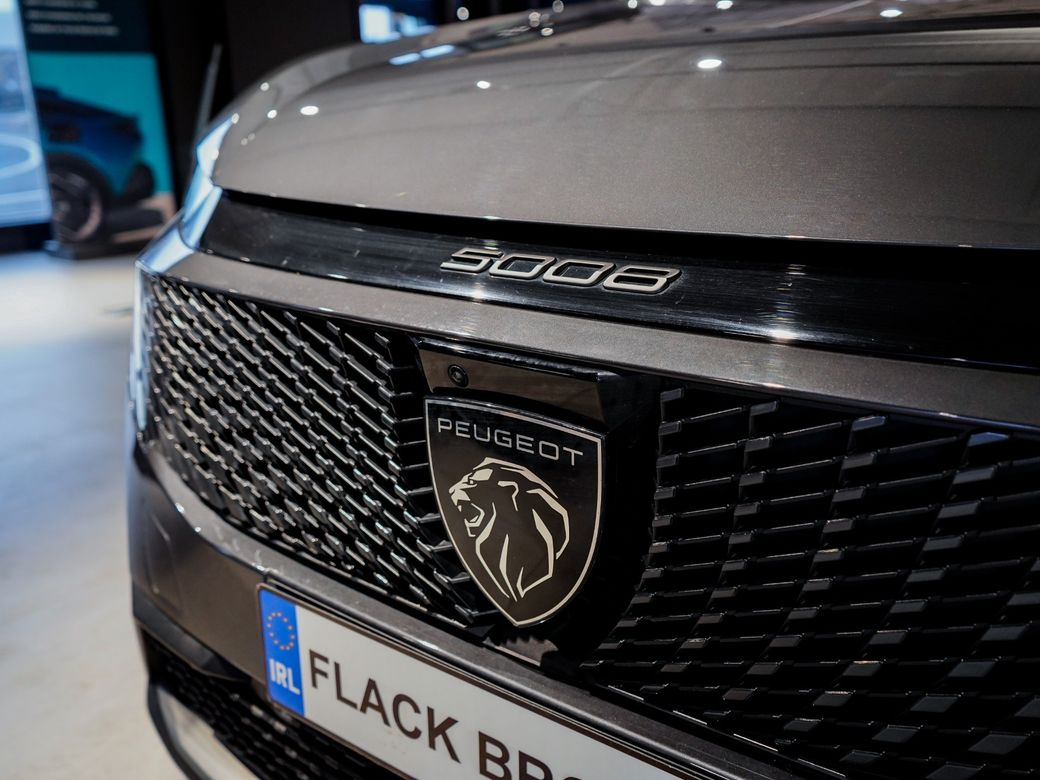 2025 Peugeot 5008